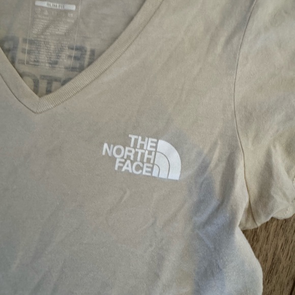 The North Face Women's Short Sleeve Cream Tee - Picture 2 of 4